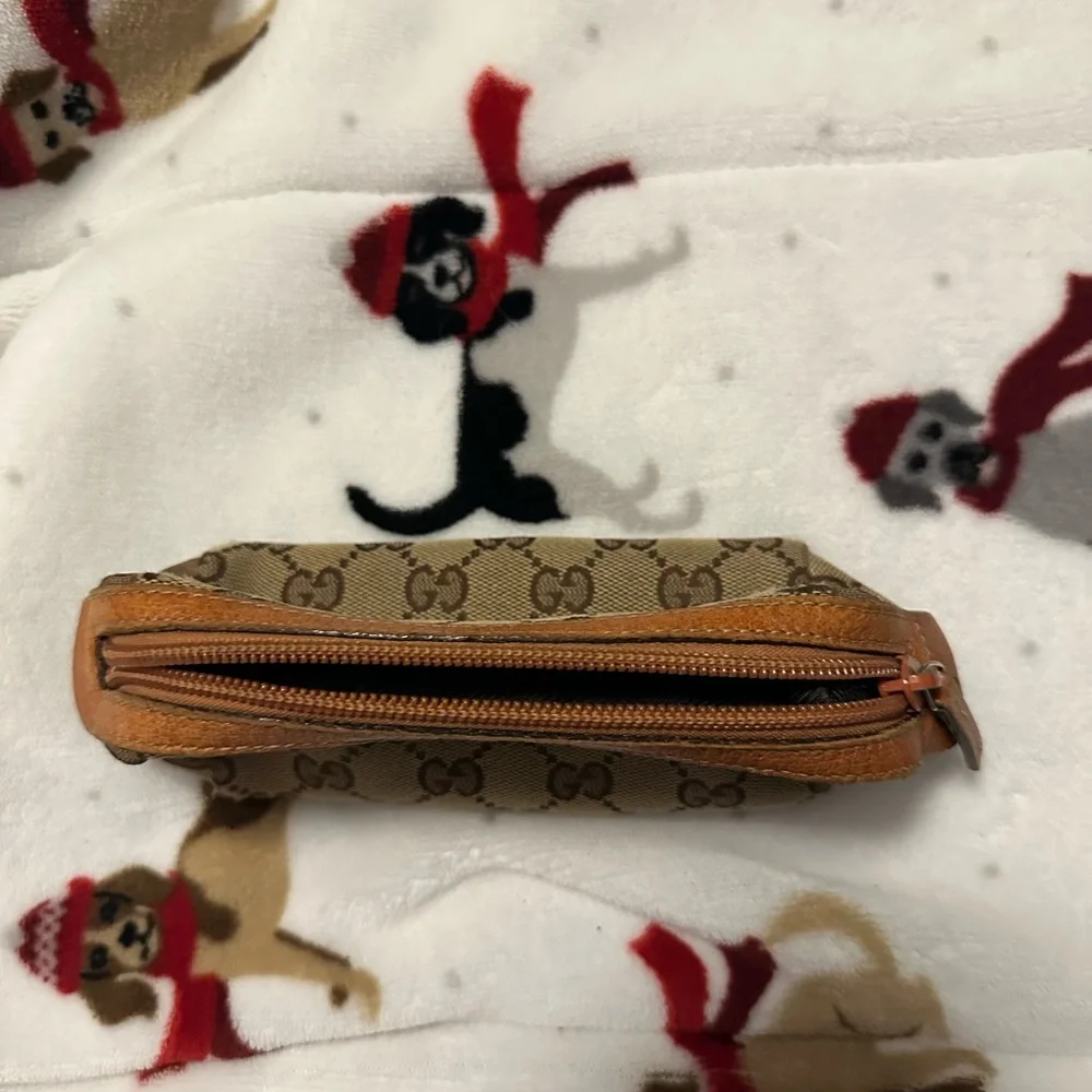 Gucci Vintage Tan Pouch - Picture 2 of 7